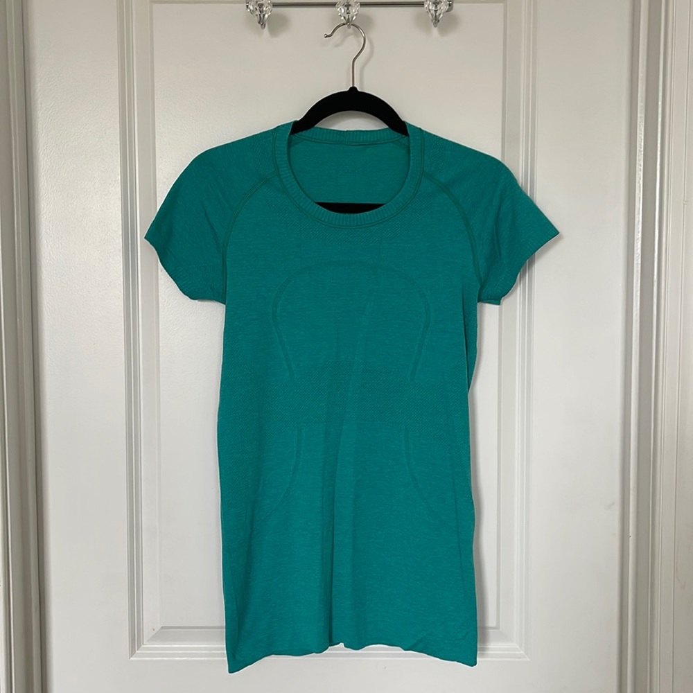 Lululemon Swiftly Tech Short Sleeve Shirt